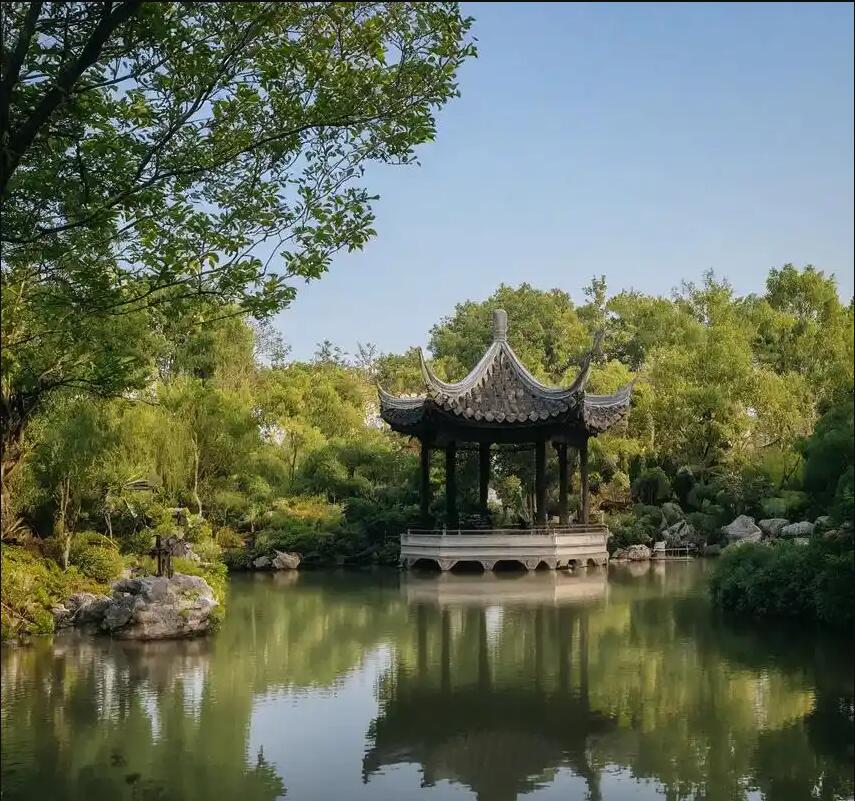 龙川县搁浅餐饮有限公司